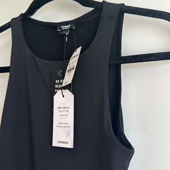 NWT Express Body Contour Compression High Neck
Bodysuit - size XS - black - Picture 9 of 12